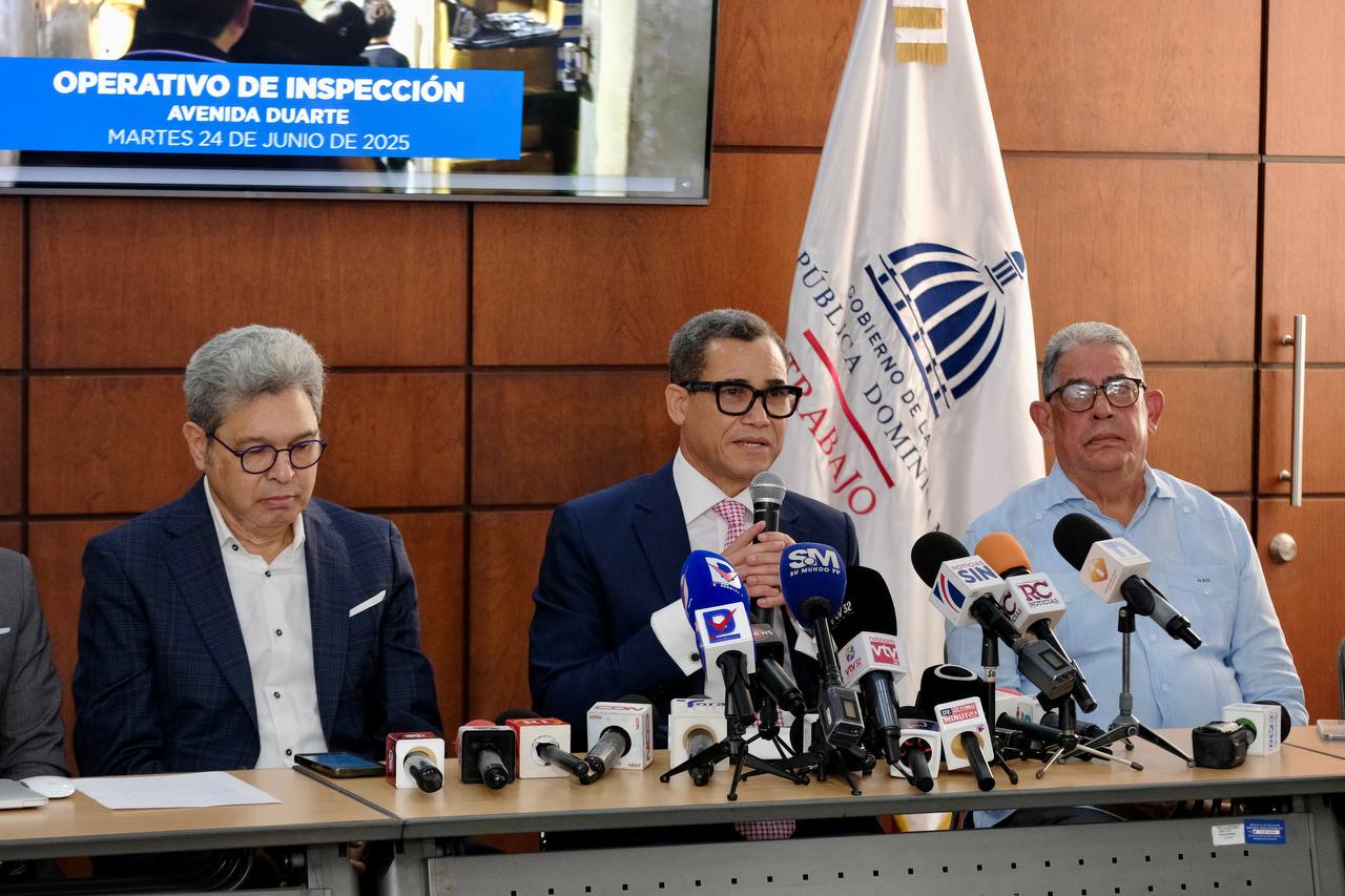 Ministerio de Trabajo detecta 13 comercios de la avenida Duarte violan derechos laborales y el 80/20 sobre la nacionalización del empleo