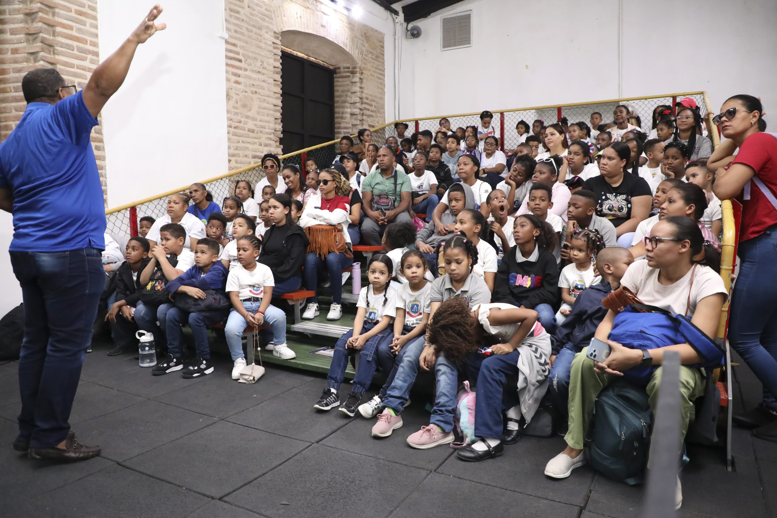 Edeeste impactó a más de 5 mil estudiantes y adultos con charla de eficiencia energética en el primer semestre 2025