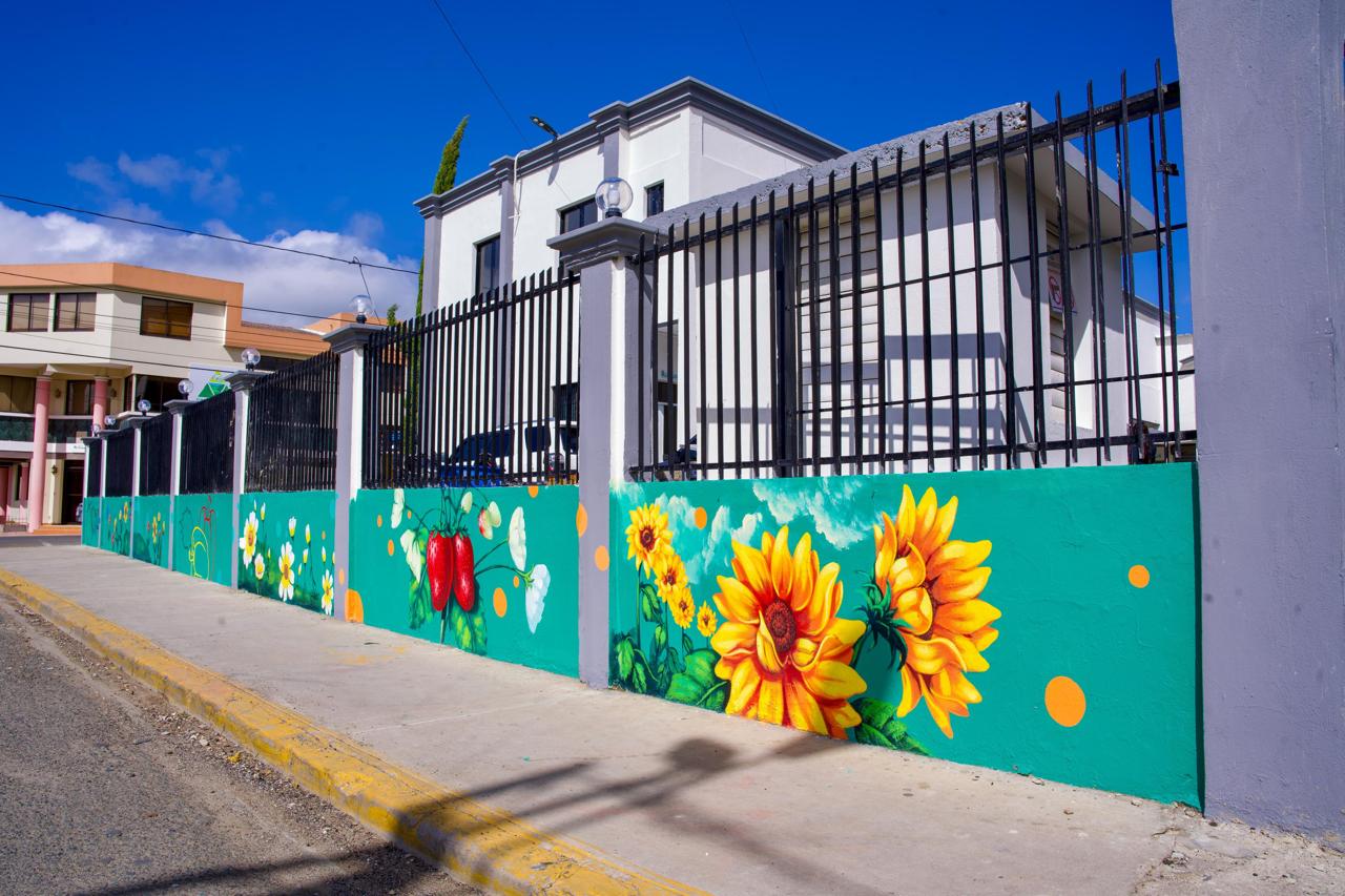 Propeep entrega 888 m² de arte urbano que transforman espacios públicos de Constanza