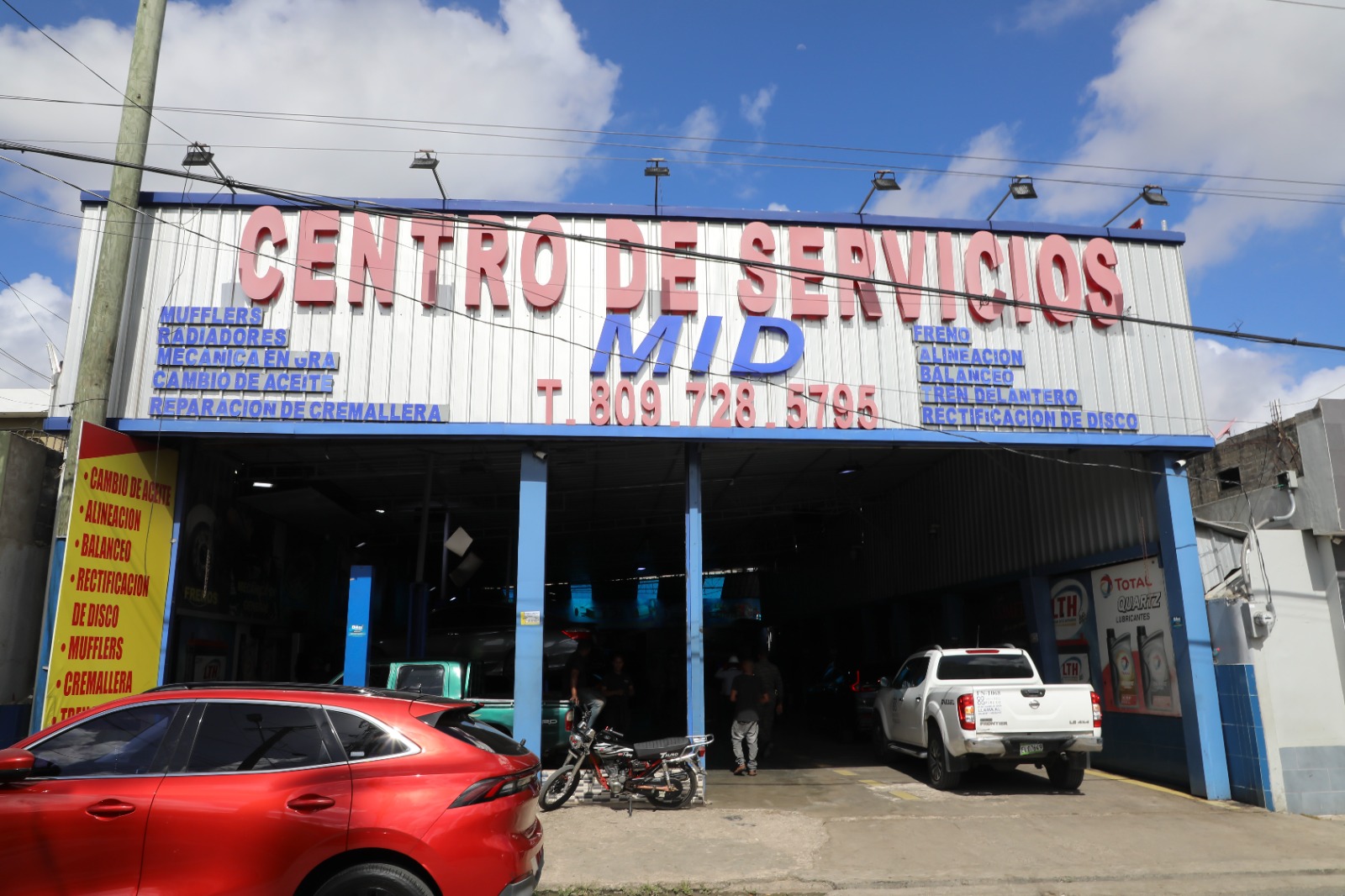Pgase y Edeeste desmantelan conexión ilegal de empresa en Santo Domingo Este