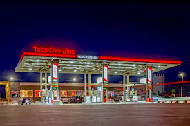TotalEnergies vende activos renovables en Portugal y los compra en República Dominicana