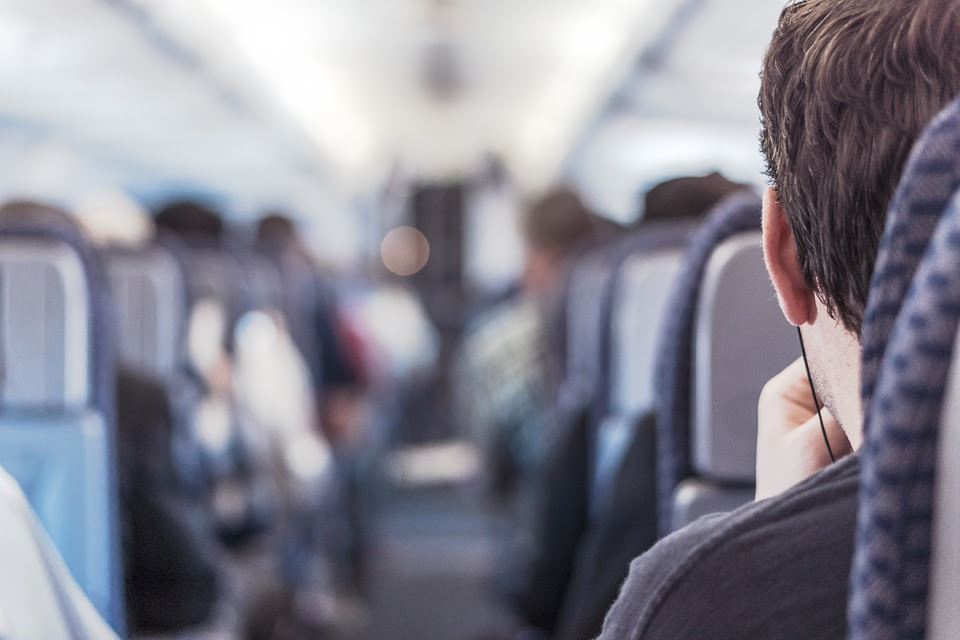 La demanda de pasajeros aéreos crece 5% en mayo