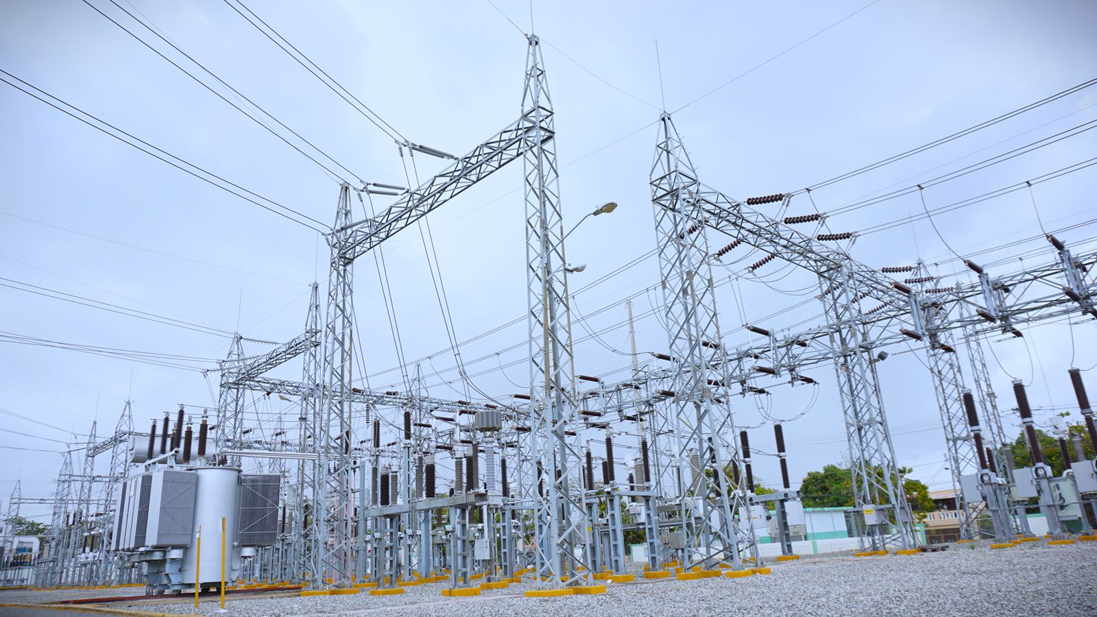 Edesur pone en operación transformador de potencia y dos nuevos circuitos eléctricos en Jimaní 