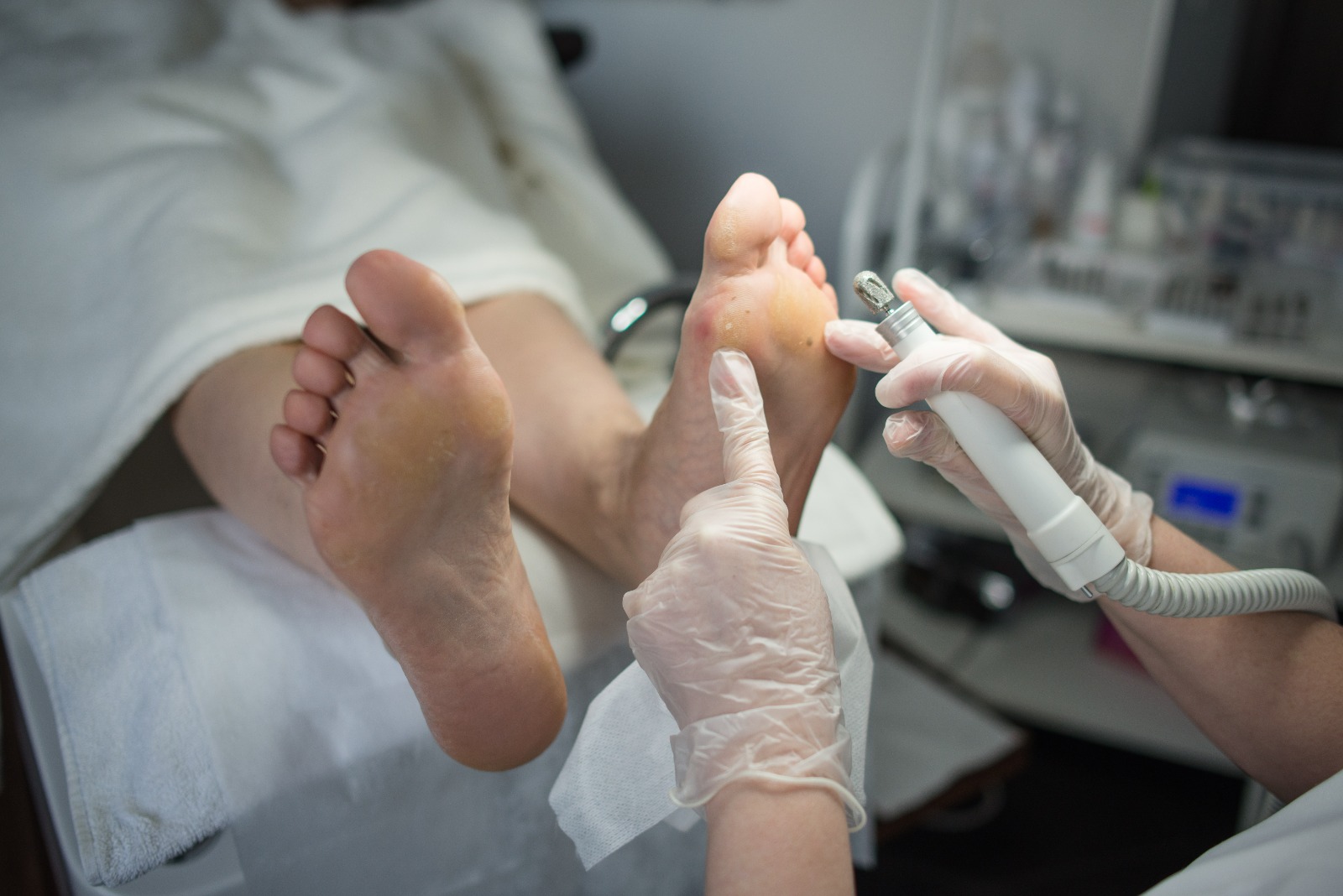 La salud empieza por los pies, advierte especialista de Cleveland Clinic