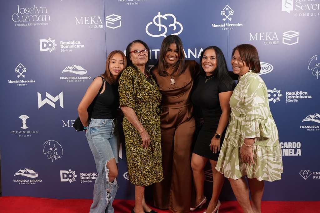 Conferencia “Mente Sana, Finanzas Claras” lleva orientación a migrantes en Florida