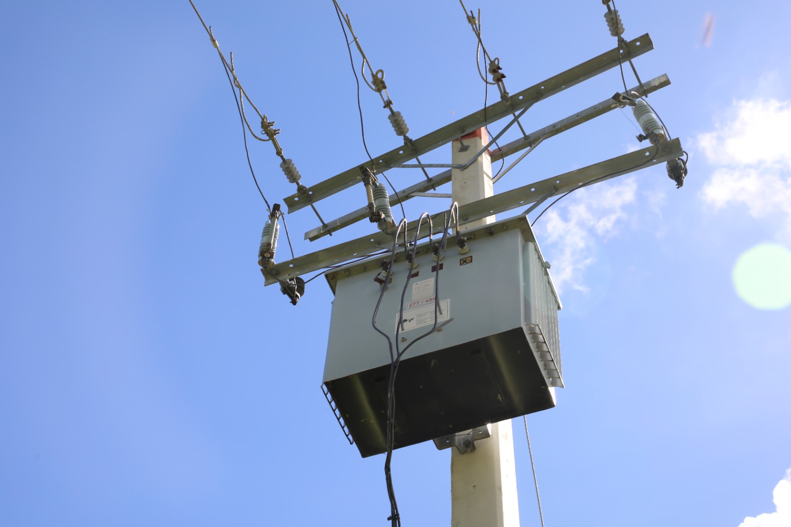 Edeeste y Pgase ejecutan operativo contra fraude eléctrico en La Altagracia y detectan pérdidas millonarias