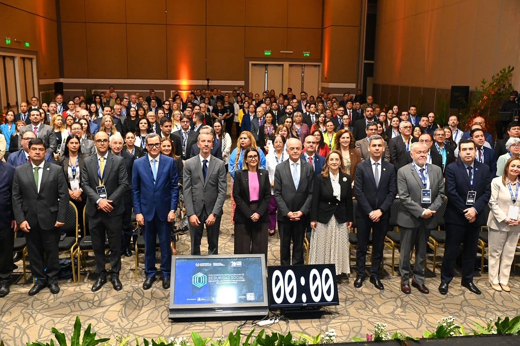 Olivares dice se aprobará Código de Trabajo y después reforma de la seguridad social