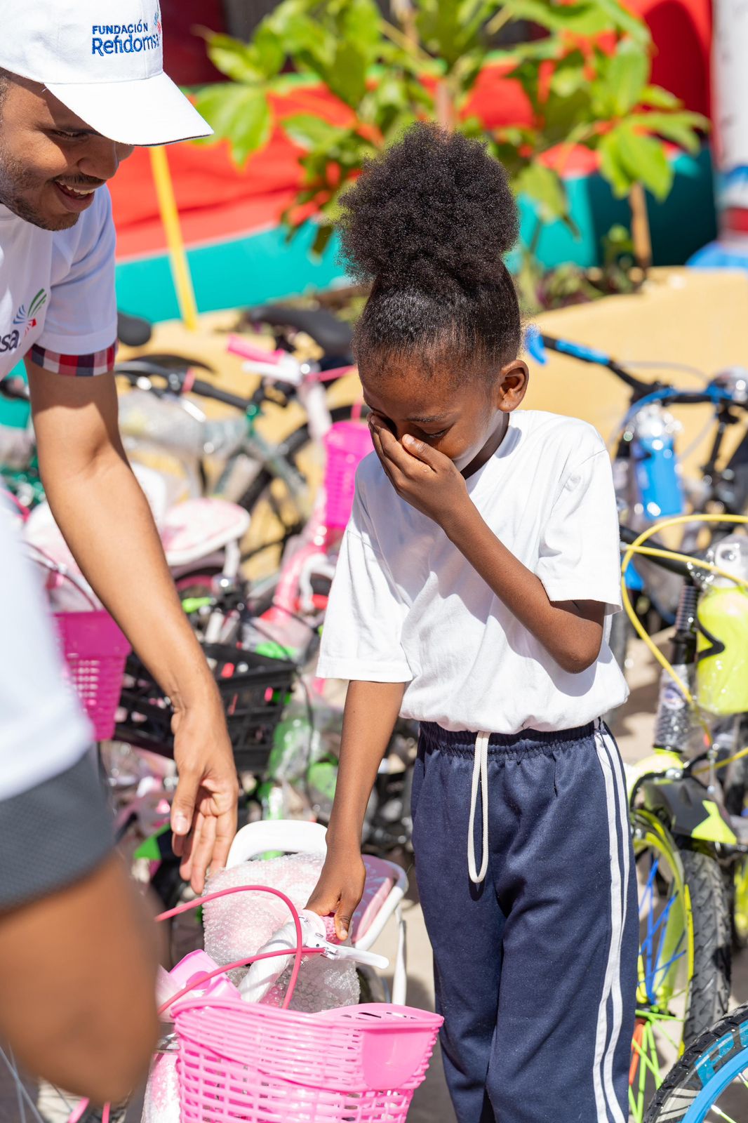 Fundación Refidomsa lleva alegría a más de 700 niños de Haina y Los Negros de Azua con jornadas de entregas de juguetes