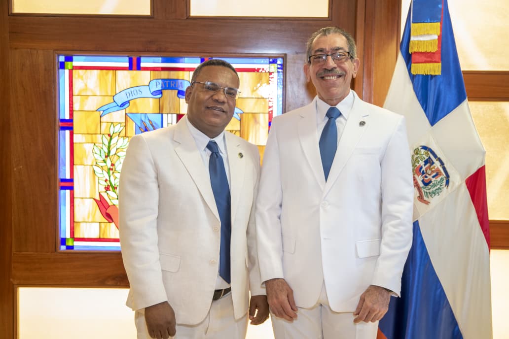 Rector Jorge Asjana David designa a Gerson Díaz Zabala director general de Comunicaciones de la UASD