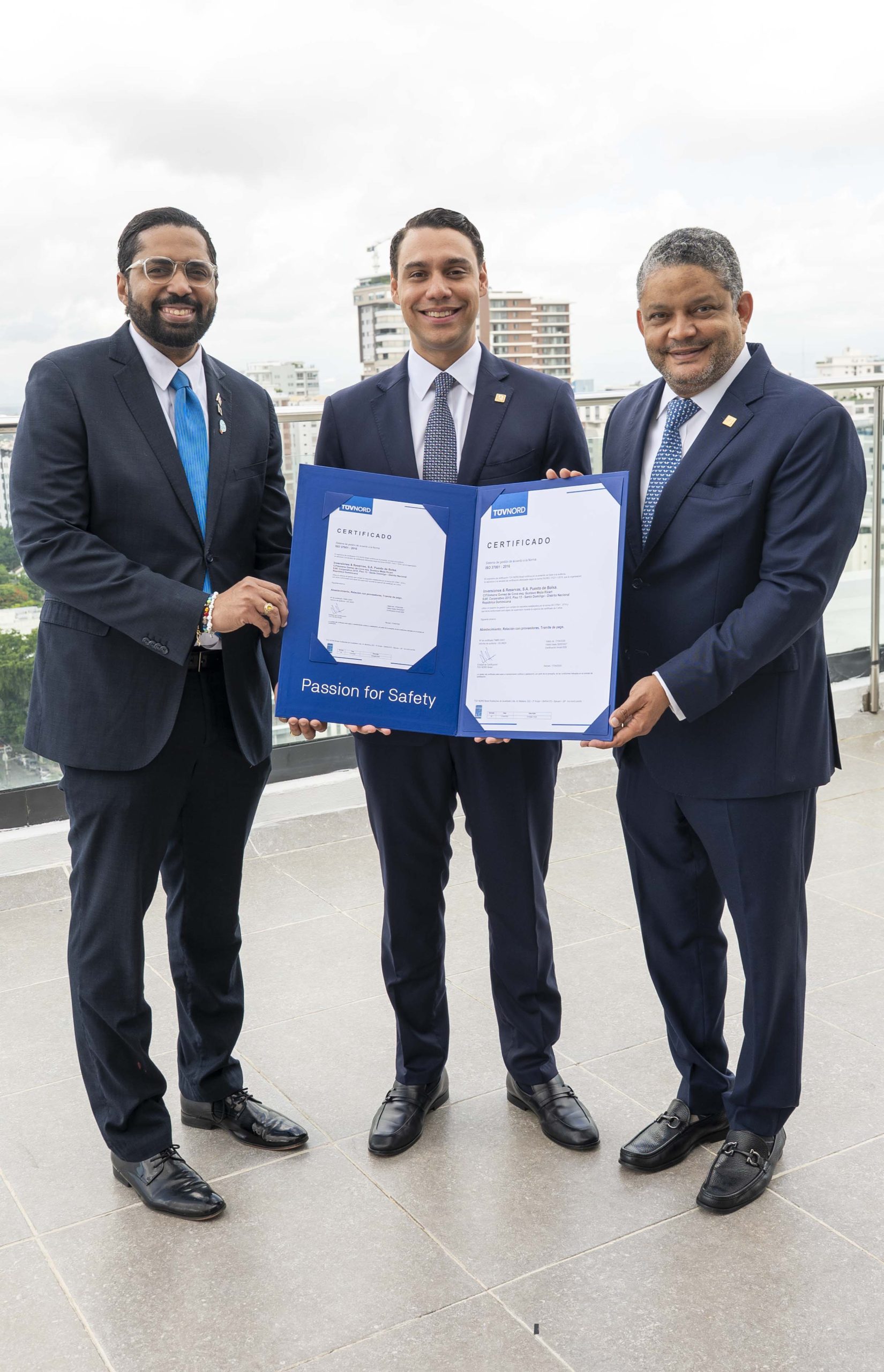 Inversiones & Reservas obtiene certificación ISO 37001 en gestión antisoborno