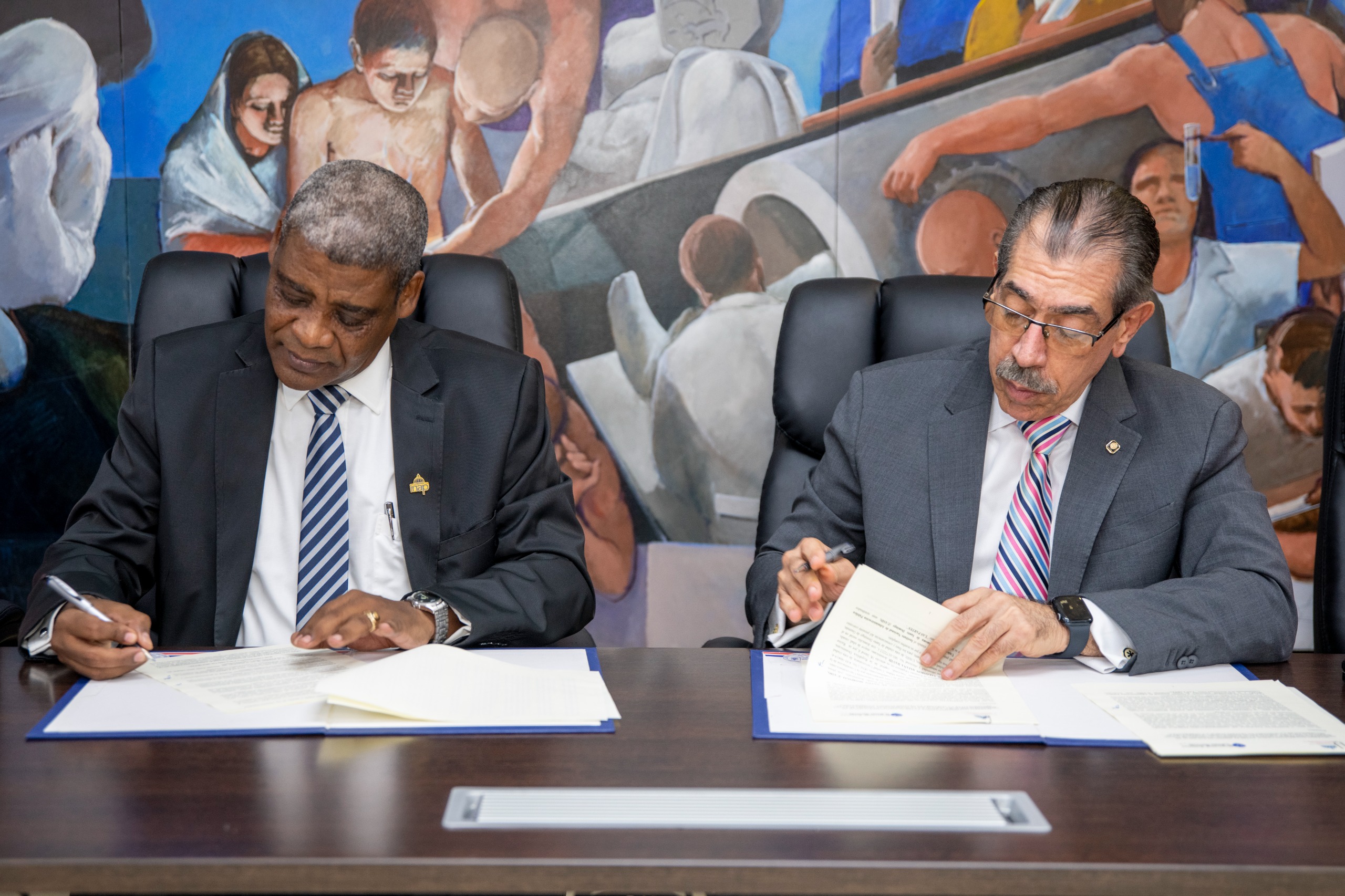 La UASD y el INAP firman convenio para fortalecer la gestión pública y la transparencia en República Dominicana