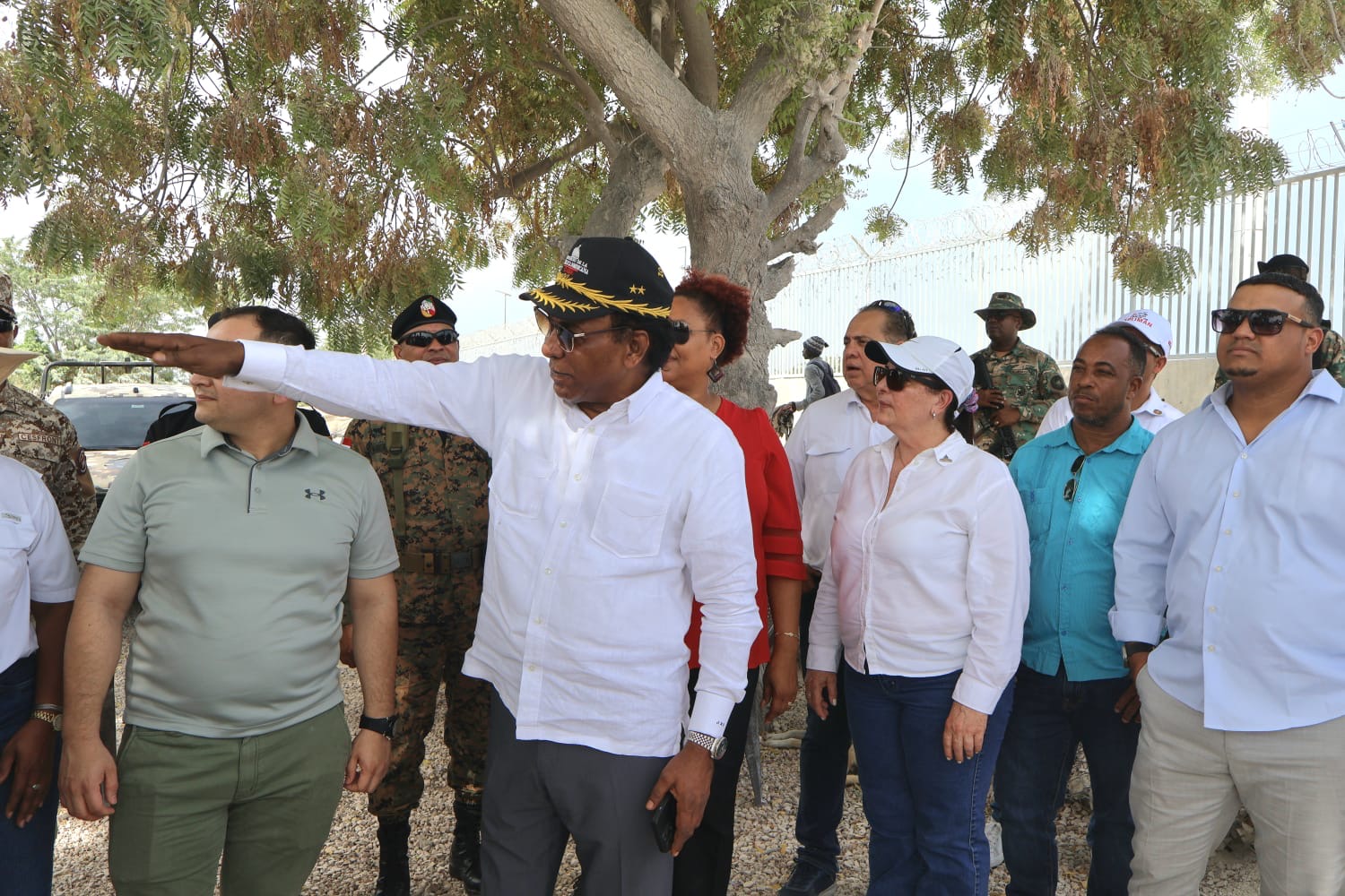 Director DGDF junto a empresarios de Colombia, Costa Rica y RD visitan Pedernales gestionando inversiones