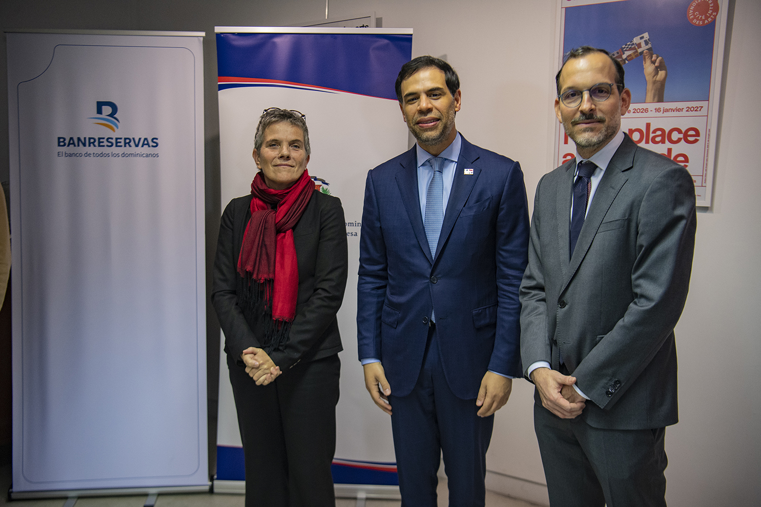 Banreservas otorga becas de residencia artística en París a dos creadores dominicanos