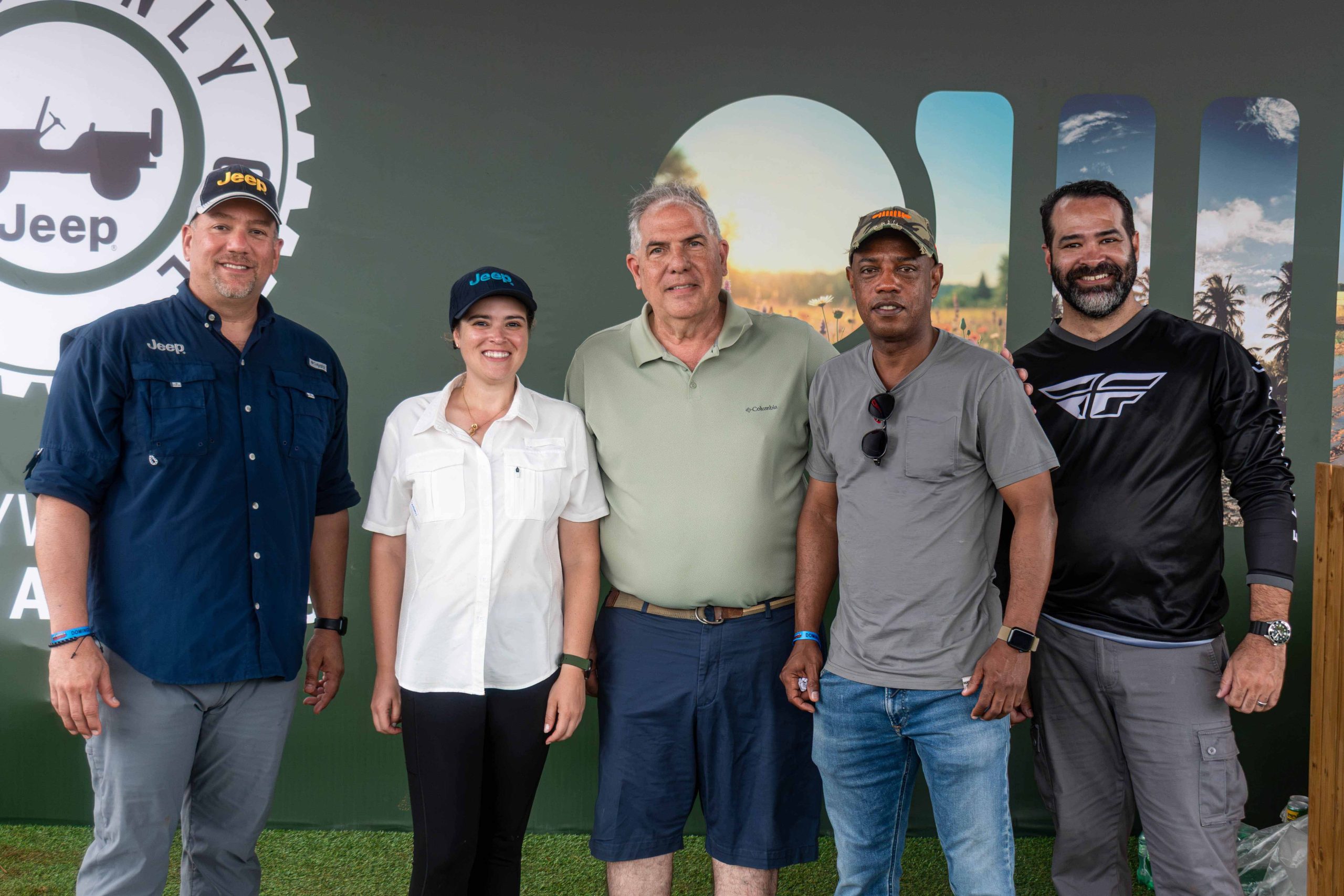 Jeep reafirma su liderazgo todoterreno como patrocinador oficial de la 6ta edición de War Off Road junto a Reid & Compañía y Autocamiones