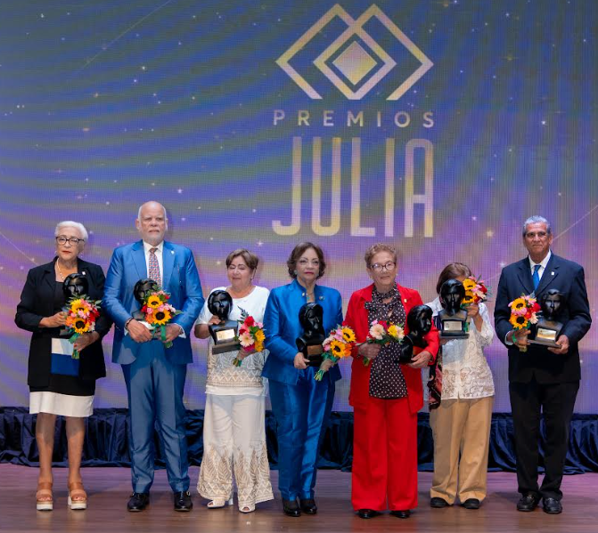 Fundación NTD reconoce a personas mayores de 70 años en la cuarta edición de Premios Julia